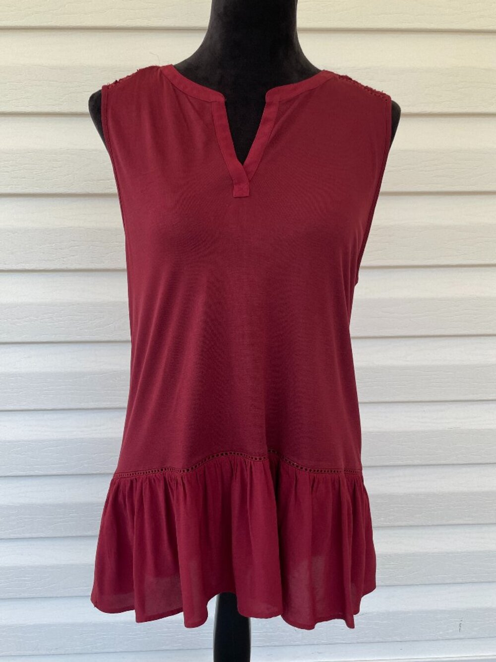 LOFT Crochet Mixed Media Peplum Top Medium Crimson
